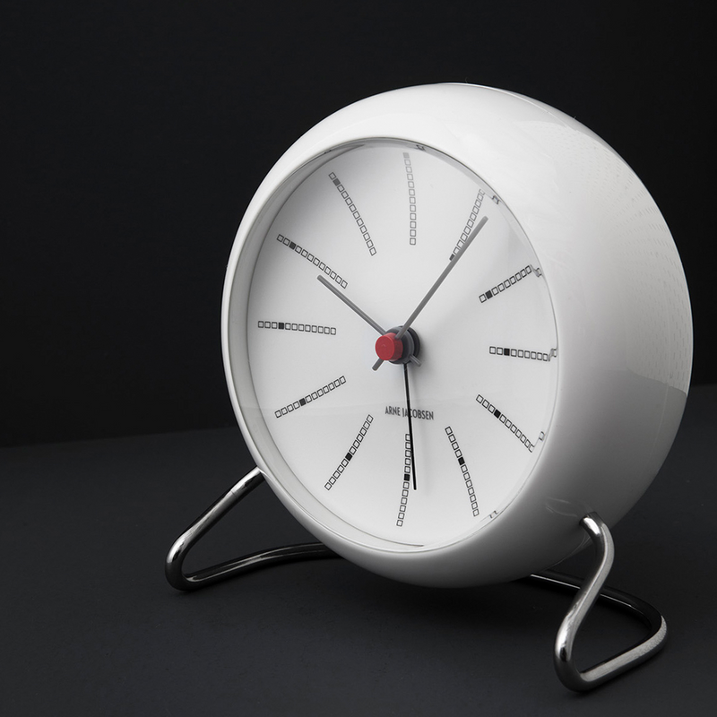Arne Jacobsen Bankers Table Clock in White, dial and case detail