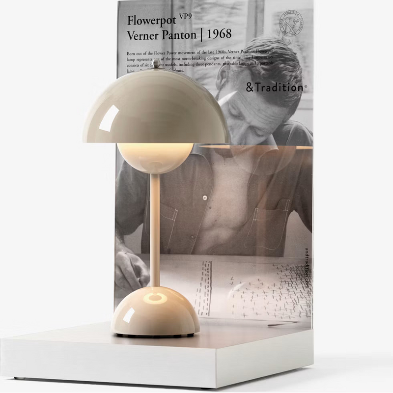 Flowerpot Portable Table Lamp VP9 Table Lamps &Tradition 