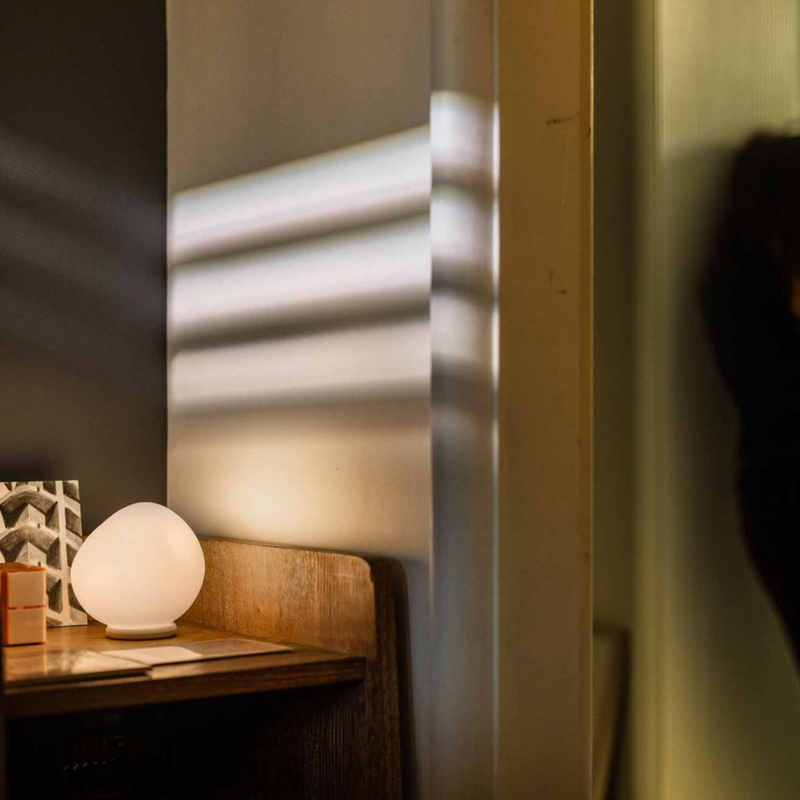 Foscarini Hoba Grande Table Lamp On/Off White
