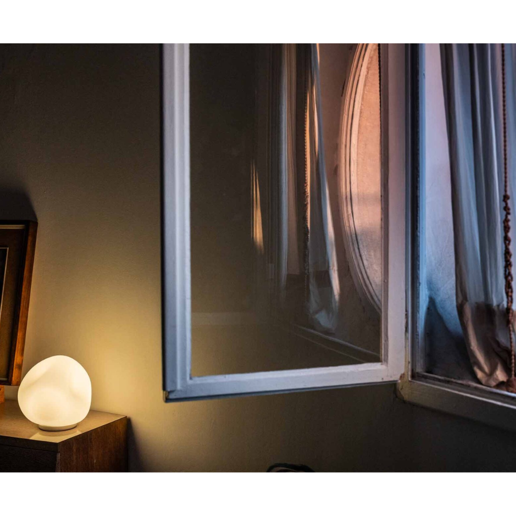 Foscarini Hoba Grande Table Lamp On/Off White