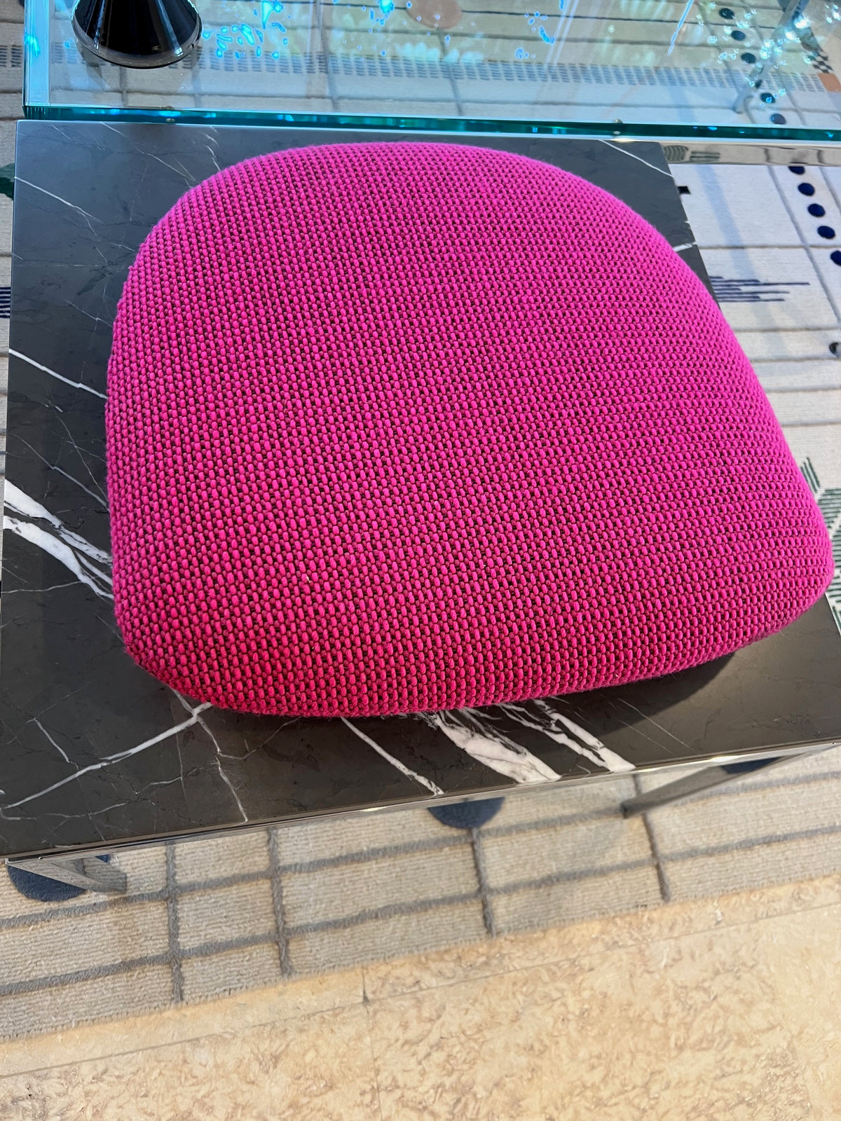 Saarinen Armless Tulip Chair Cushion - Cato - Hot Pink H80052