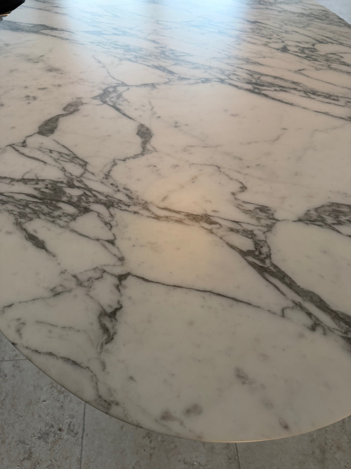 Saarinen 78" Oval Dining Table-Arabescato ***Warehouse Sale****