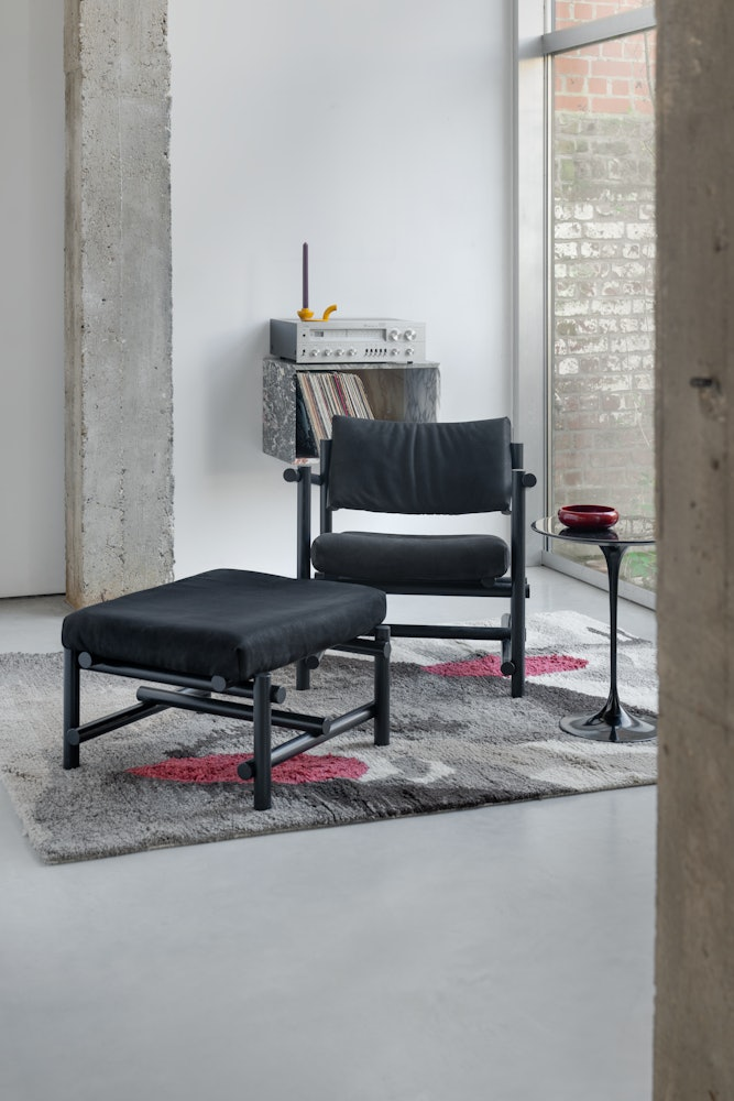 Muecke Ottoman