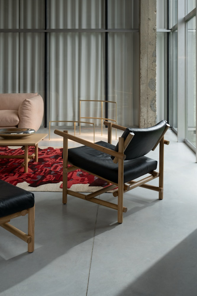 Muecke Lounge Chair