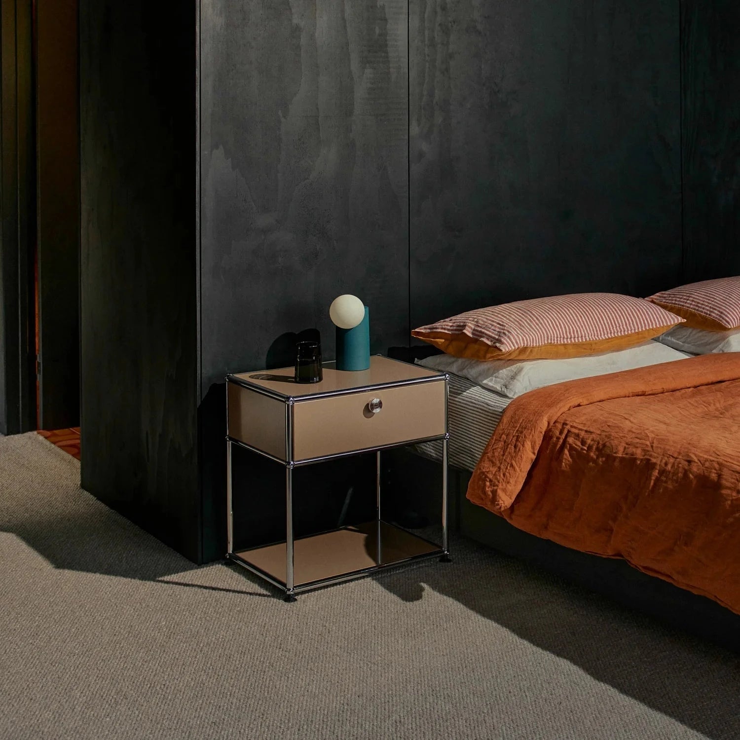 USM Haller Nightstand P2 storage USM 