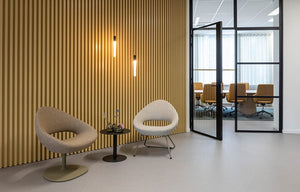 Shark-Front-2-Legged-_-Backside-Sled-Lounge-Chair-Design-by-ReneHolten-from-Artifort_3