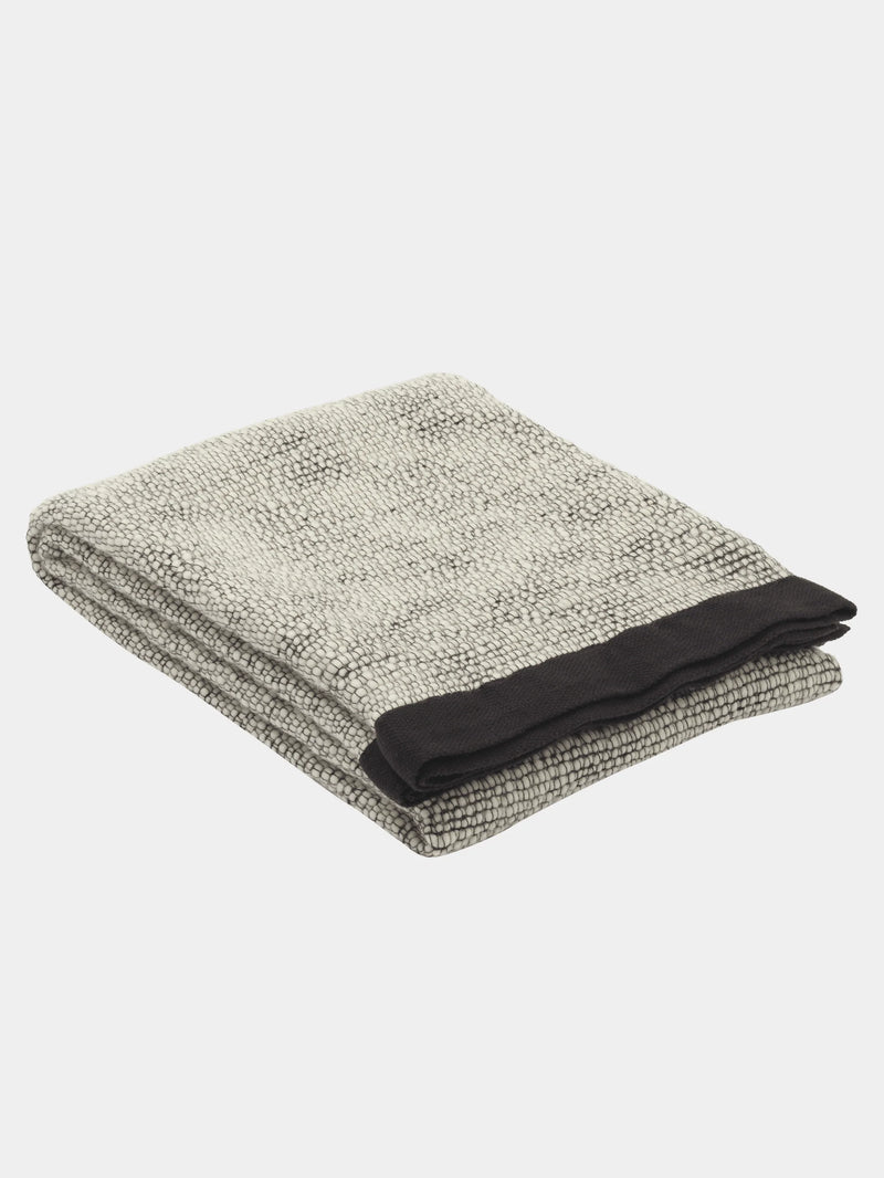 Thread Throw