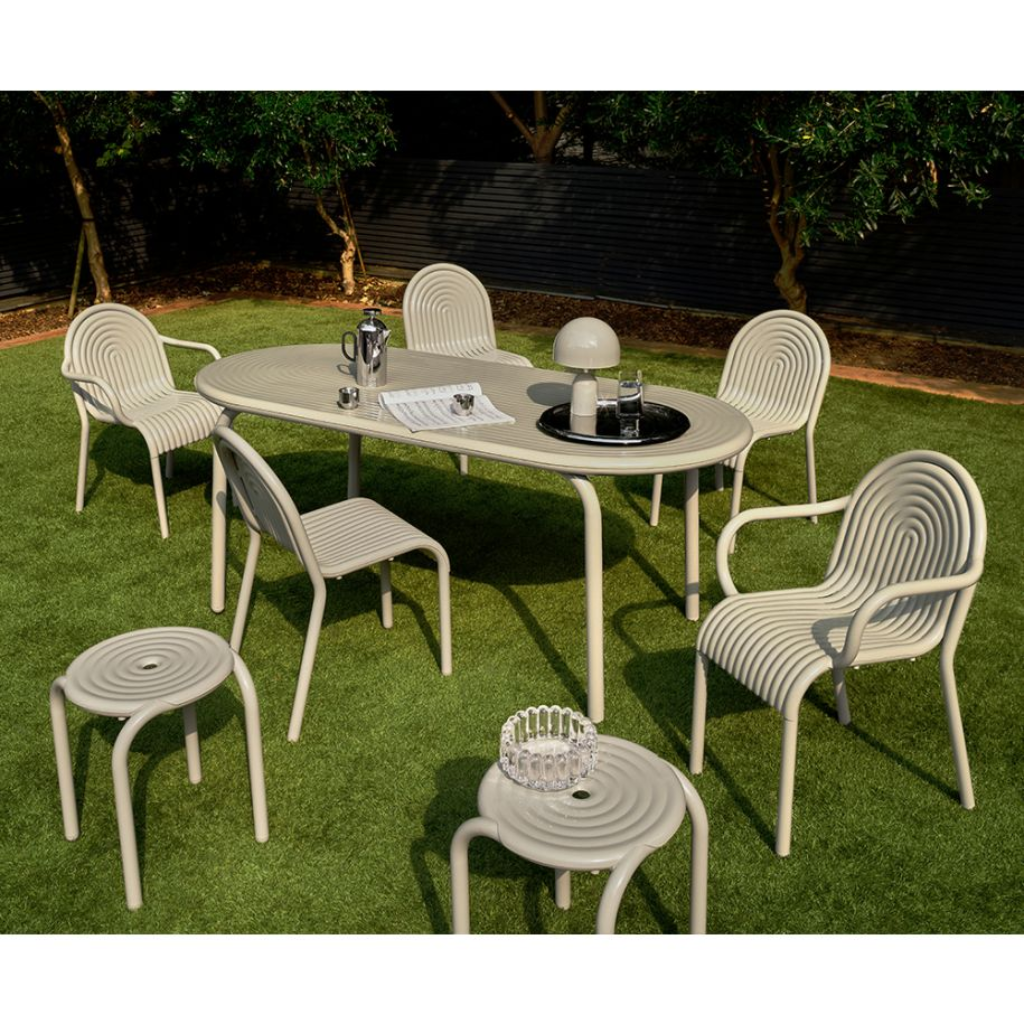 Groove Obround Table