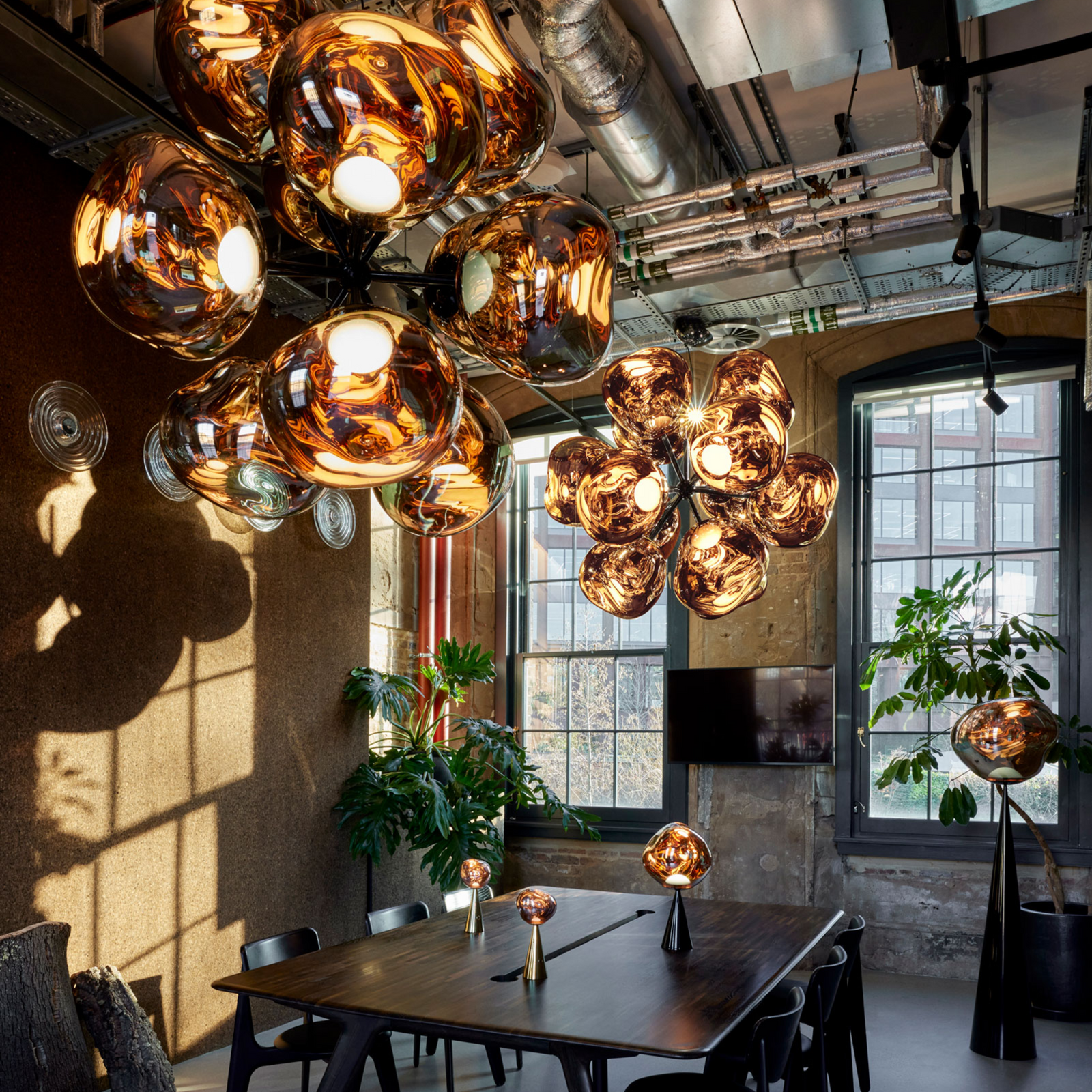 Melt Burst Chandelier LED