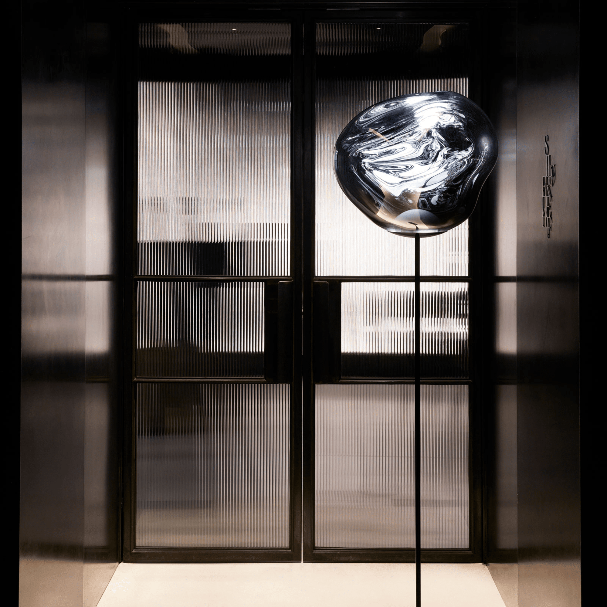 Melt Cone Slim Floor Lamp Floor Lamps Tom Dixon 