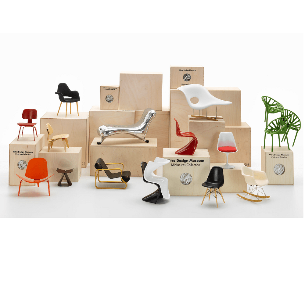 Miniature Eames La Chaise Art Vitra 