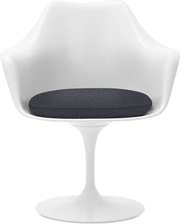 Saarinen Tulip Arm chair lounge chair Knoll 