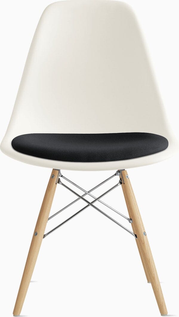 Eames Molded Dowel Base Side Chair with Seat Pad Side/Dining herman miller 