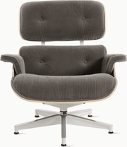 Eames Lounge Chair in White Ash lounge chair herman miller 