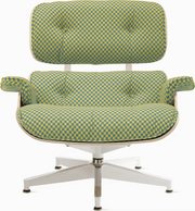 Eames Lounge Chair in White Ash lounge chair herman miller 