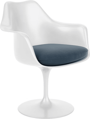 Saarinen Tulip Arm chair lounge chair Knoll 