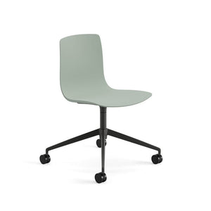 Aava 02 Fixed Trestle Base Polypropylene Chair Chairs Arper 