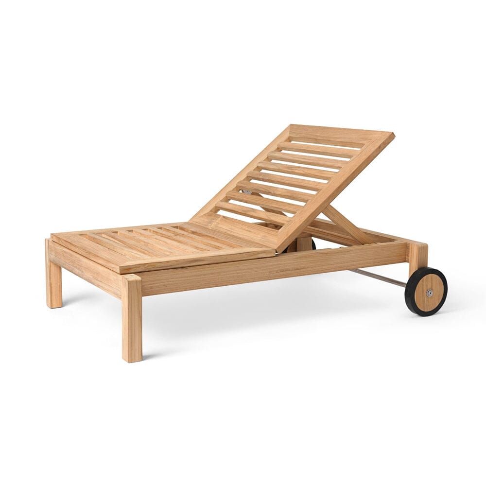 AH604 Outdoor Lounger Daybed lounge chair Carl Hansen 