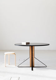 REB004 Kaari Round Dining Table Dining Tables Artek 