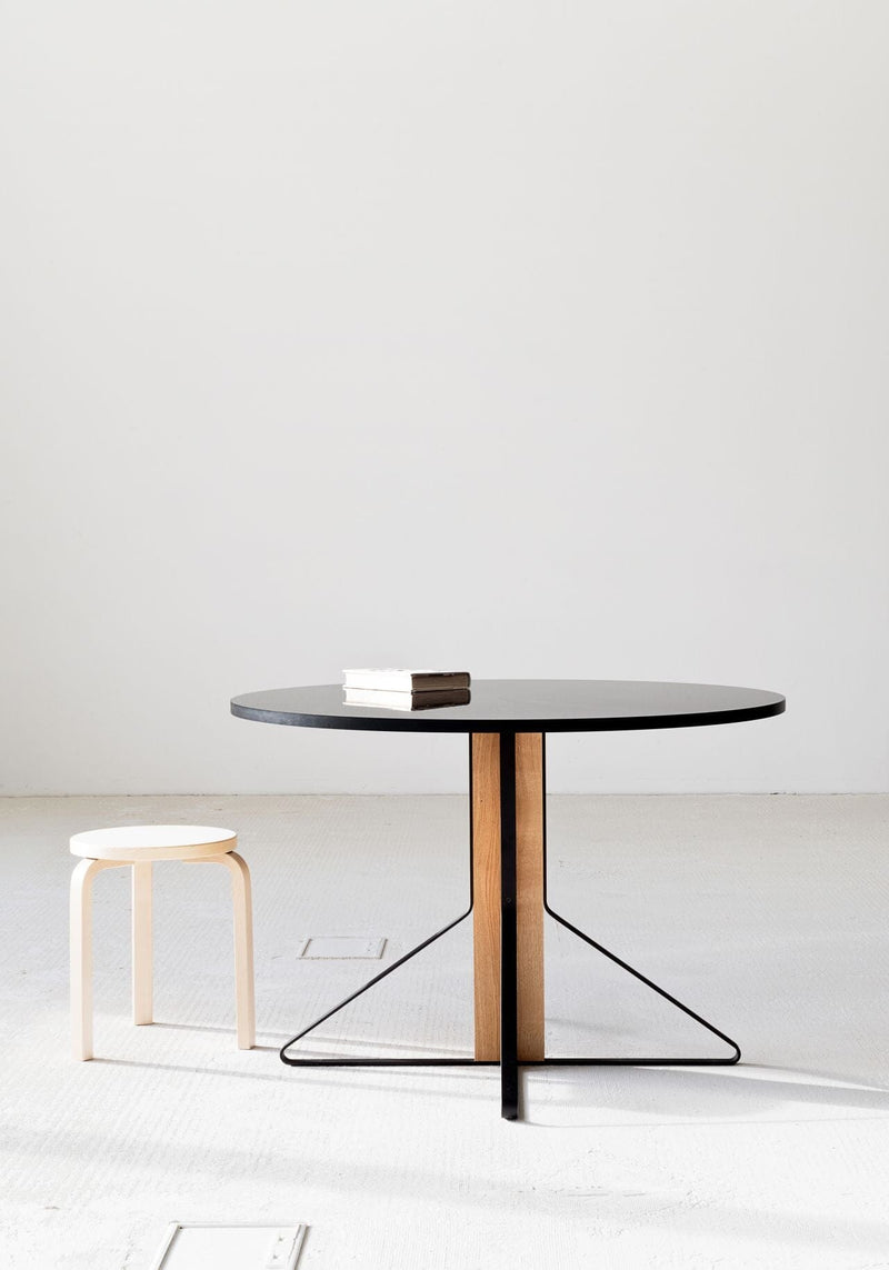 REB004 Kaari Round Dining Table Dining Tables Artek 