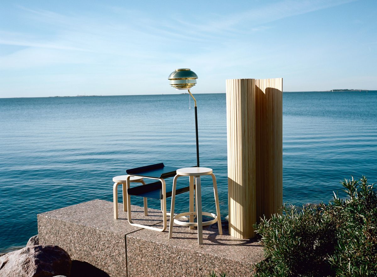 Side Table 915 side/end table Artek 