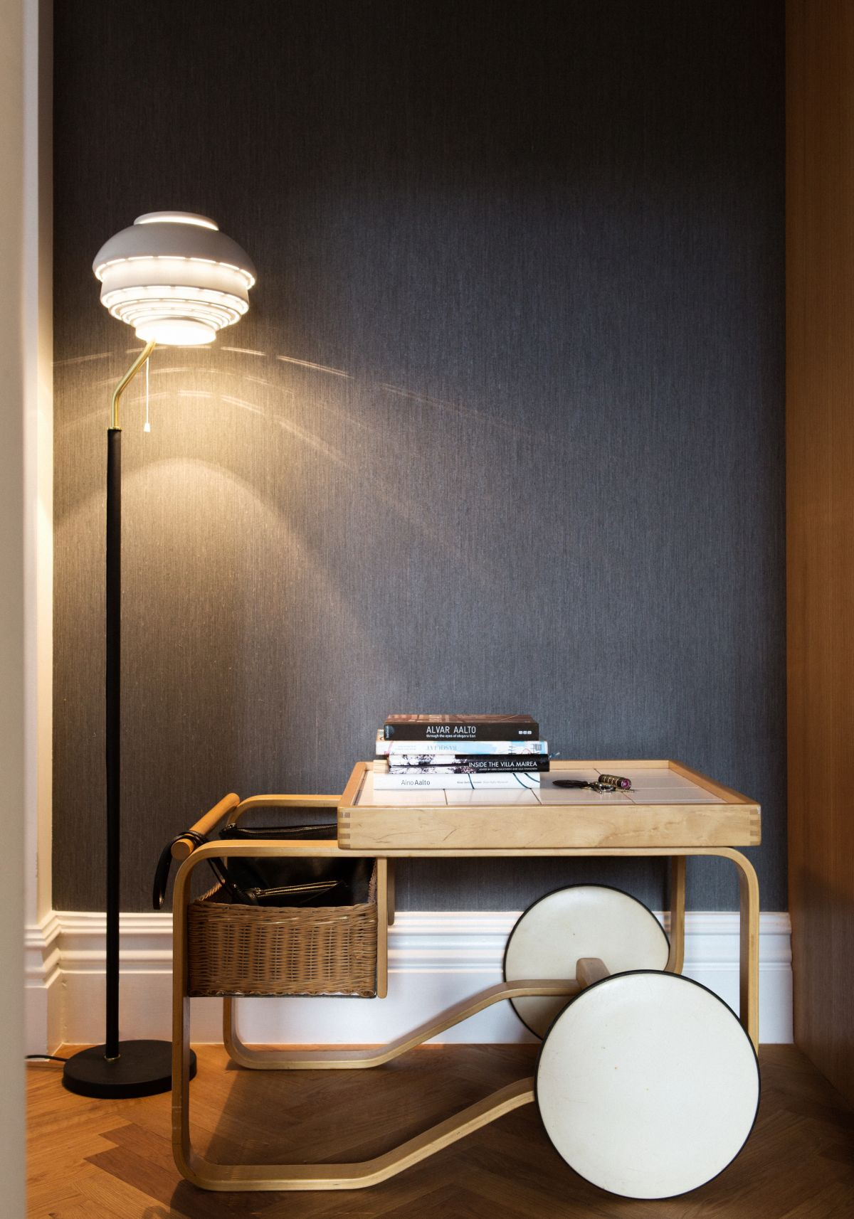 Tea Trolley 900 Carts / Trolleys Artek 