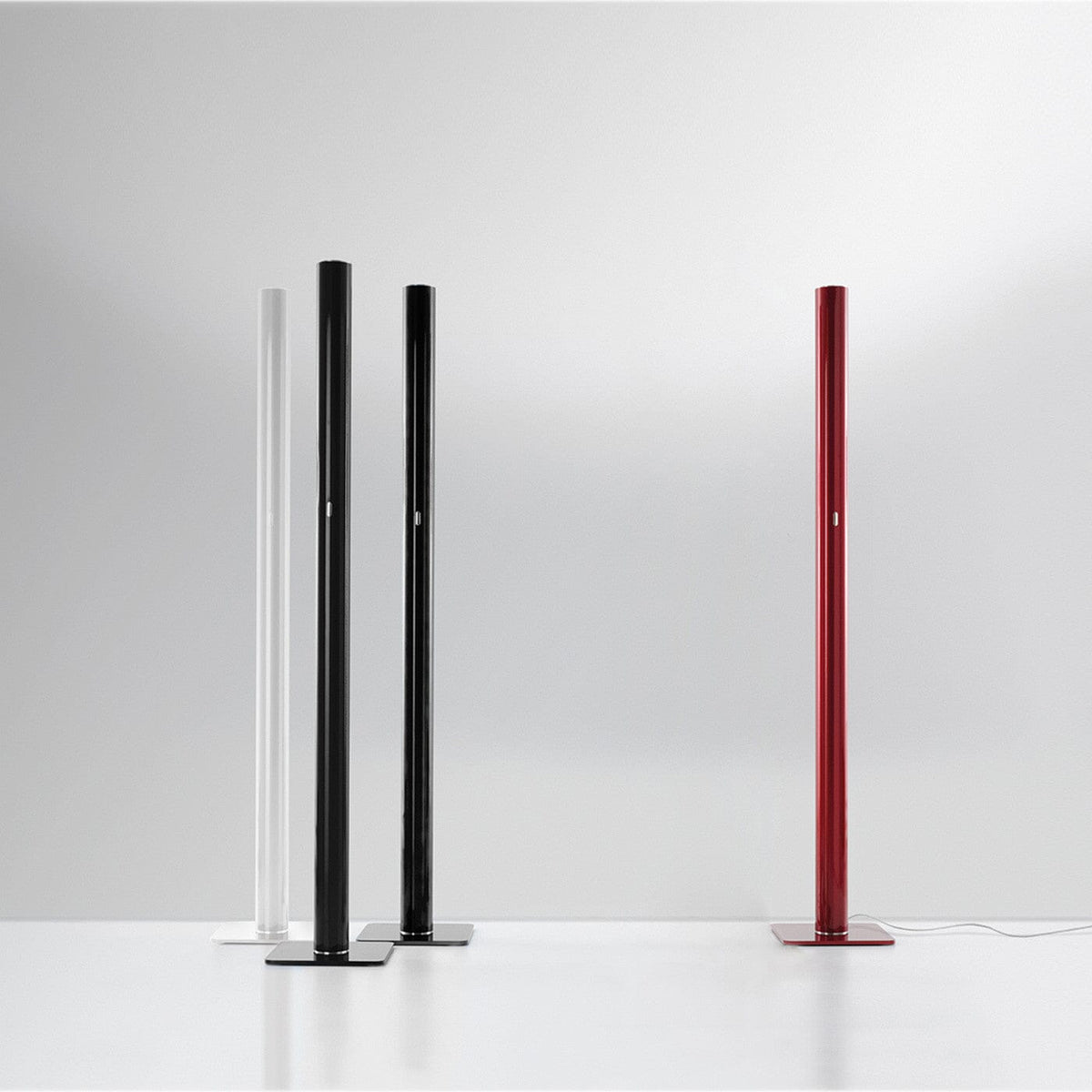 Ilio 45W LED Floor Light 120V Floor Lamp Floor Lamps Artemide 