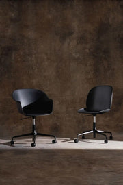 Bat Meeting Chair 4-Star Base with Castors Chairs Gubi 