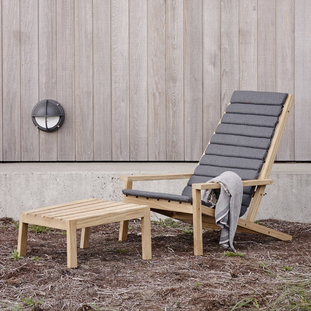 Between Lines Deck Chair Outdoor Lounge Chairs Skagerak by Fritz Hansen 