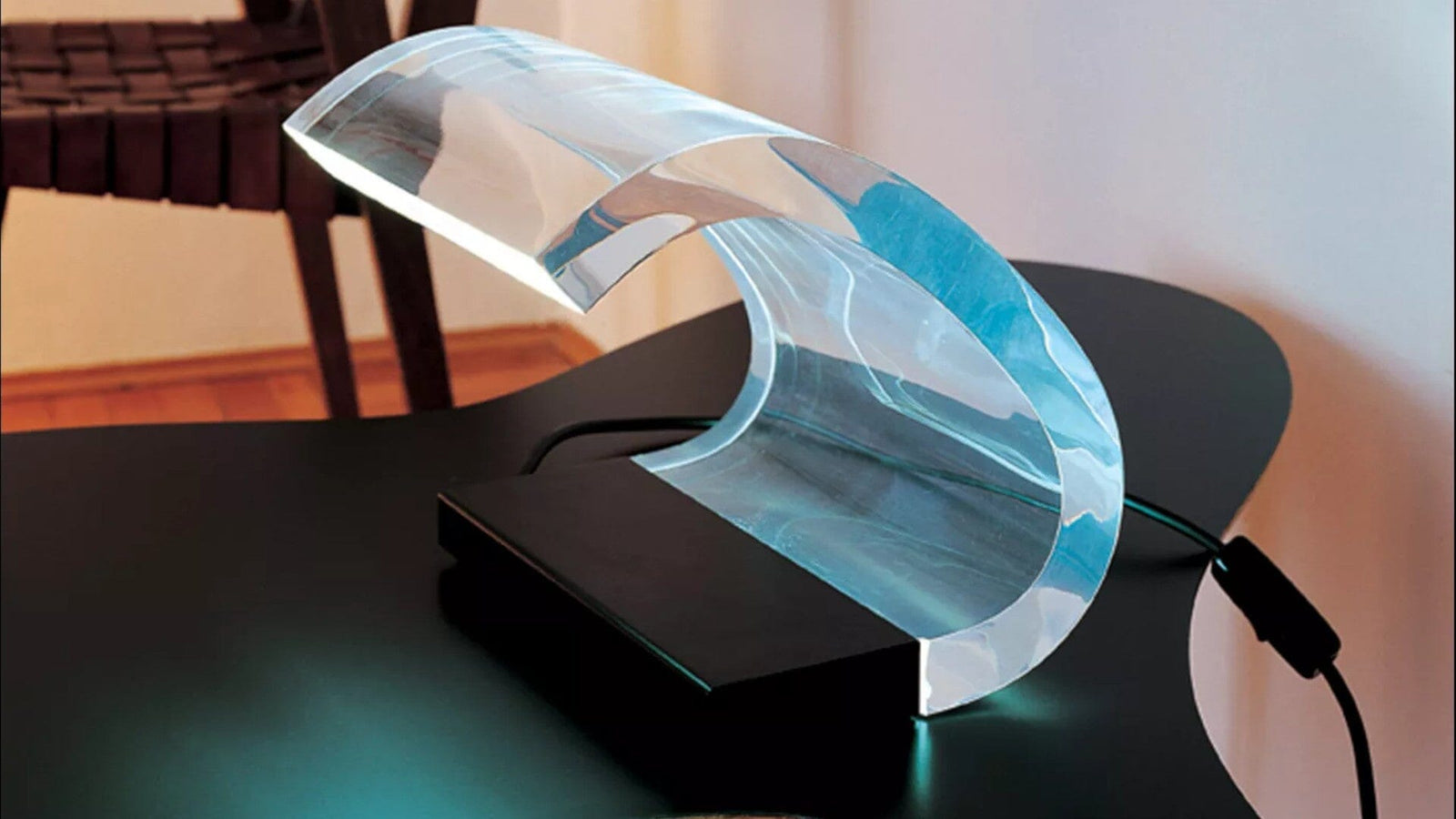 Acrilica Table Lamp Table Lamps Oluce 