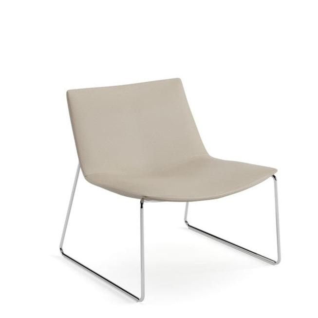 Catifa 60 Lounge Chair With Sled Base lounge chair Arper 