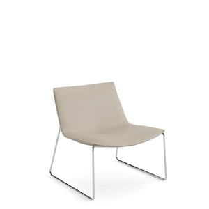 Catifa 60 Lounge Chair With Sled Base lounge chair Arper 