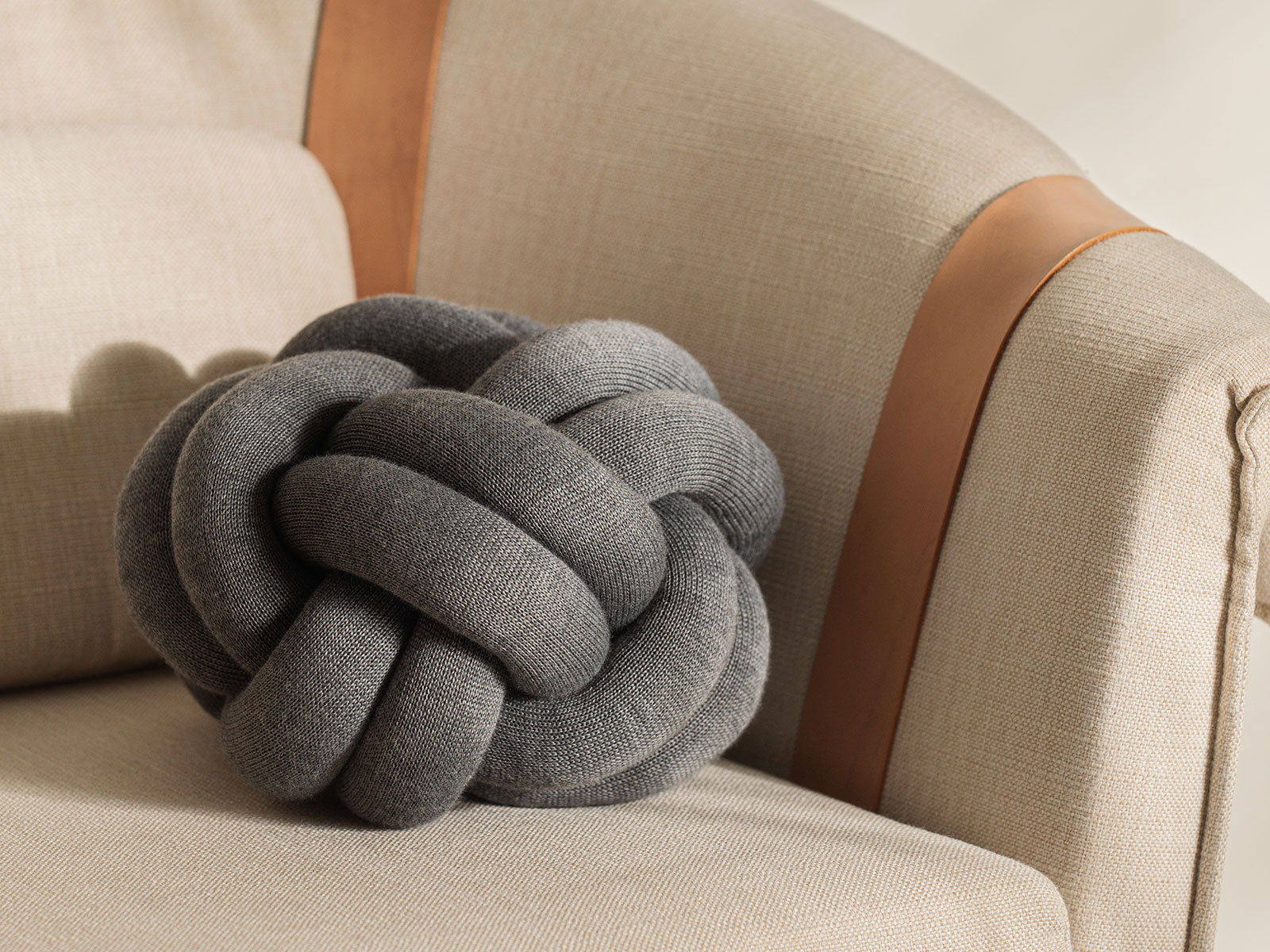 Knot Cushion - Regular