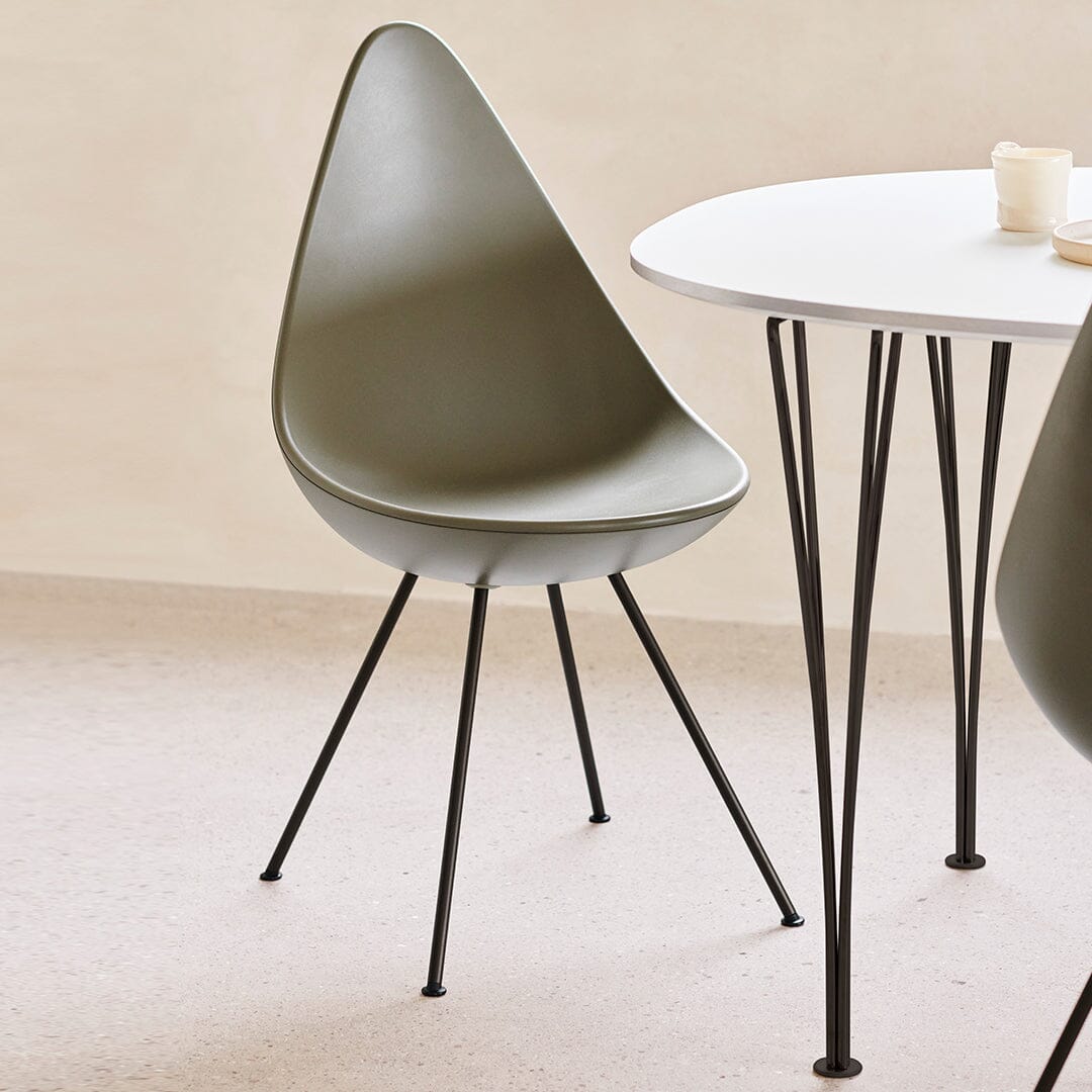 Drop Chair Plastic Dining chairs Fritz Hansen 