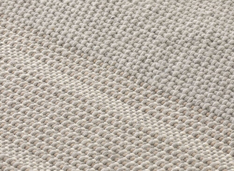 Pure Rug Pouf Gan 