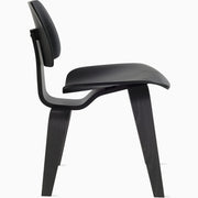 Eames Molded Plywood Dining Chair with Wood Base Side/Dining herman miller 