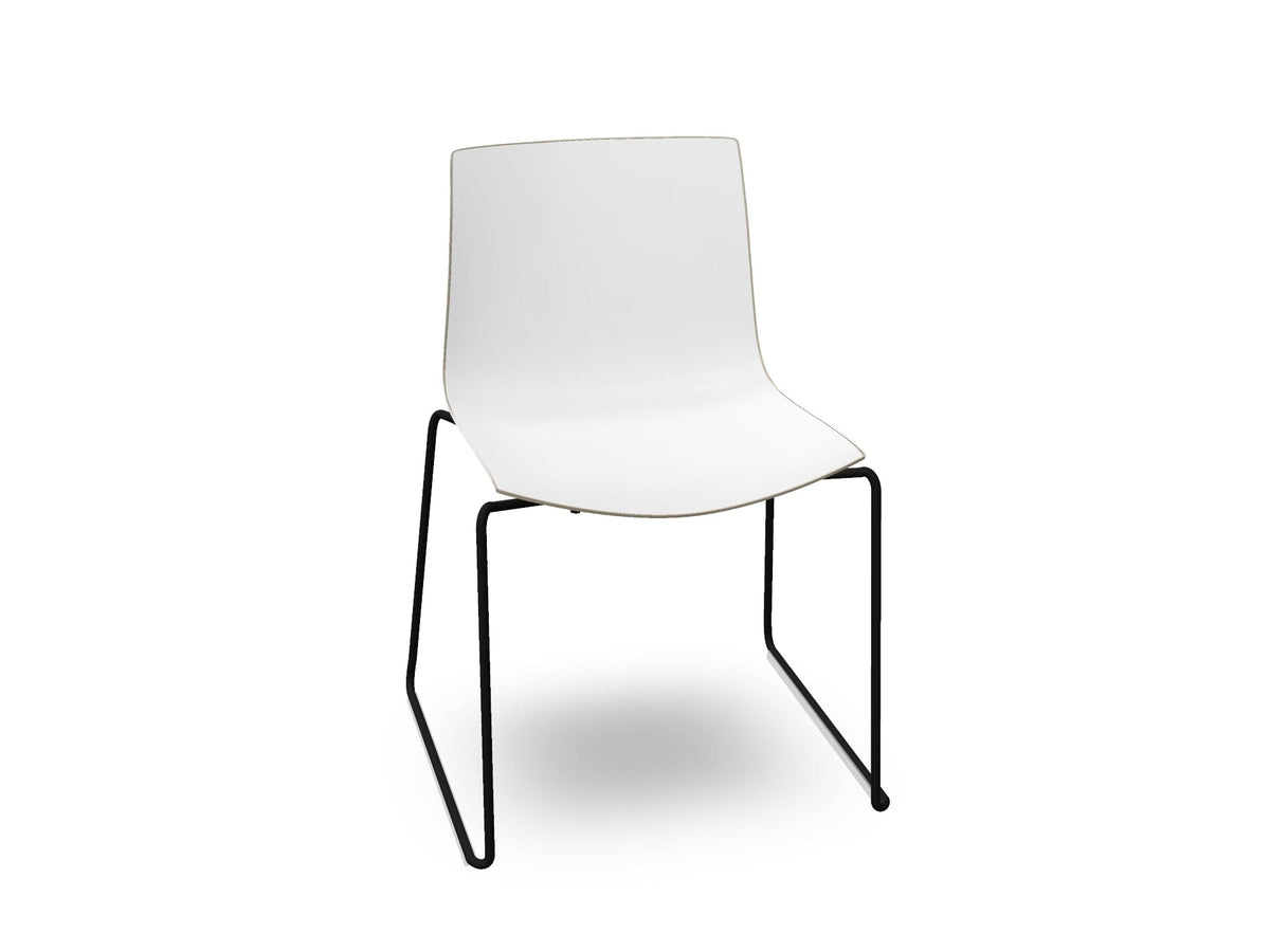 Catifa 46 Polypropylene Bi-Color Sled Base Chair Side/Dining Arper 