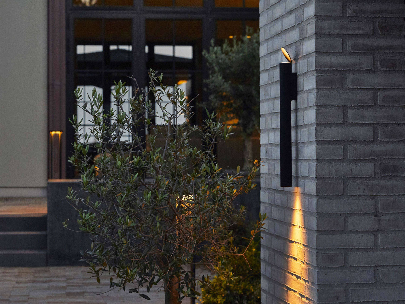 Flauta Spiga Outdoor Wall Sconce Outdoor Lighting Flos 
