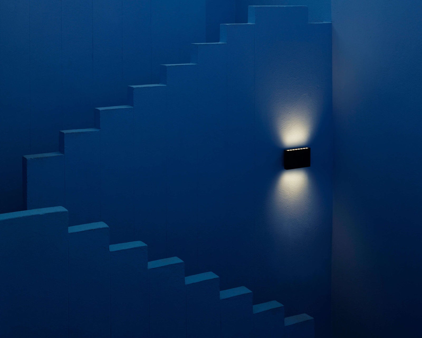 Climber 87 Down - Outdoor Wall Sconce Outdoor Lighting Flos 