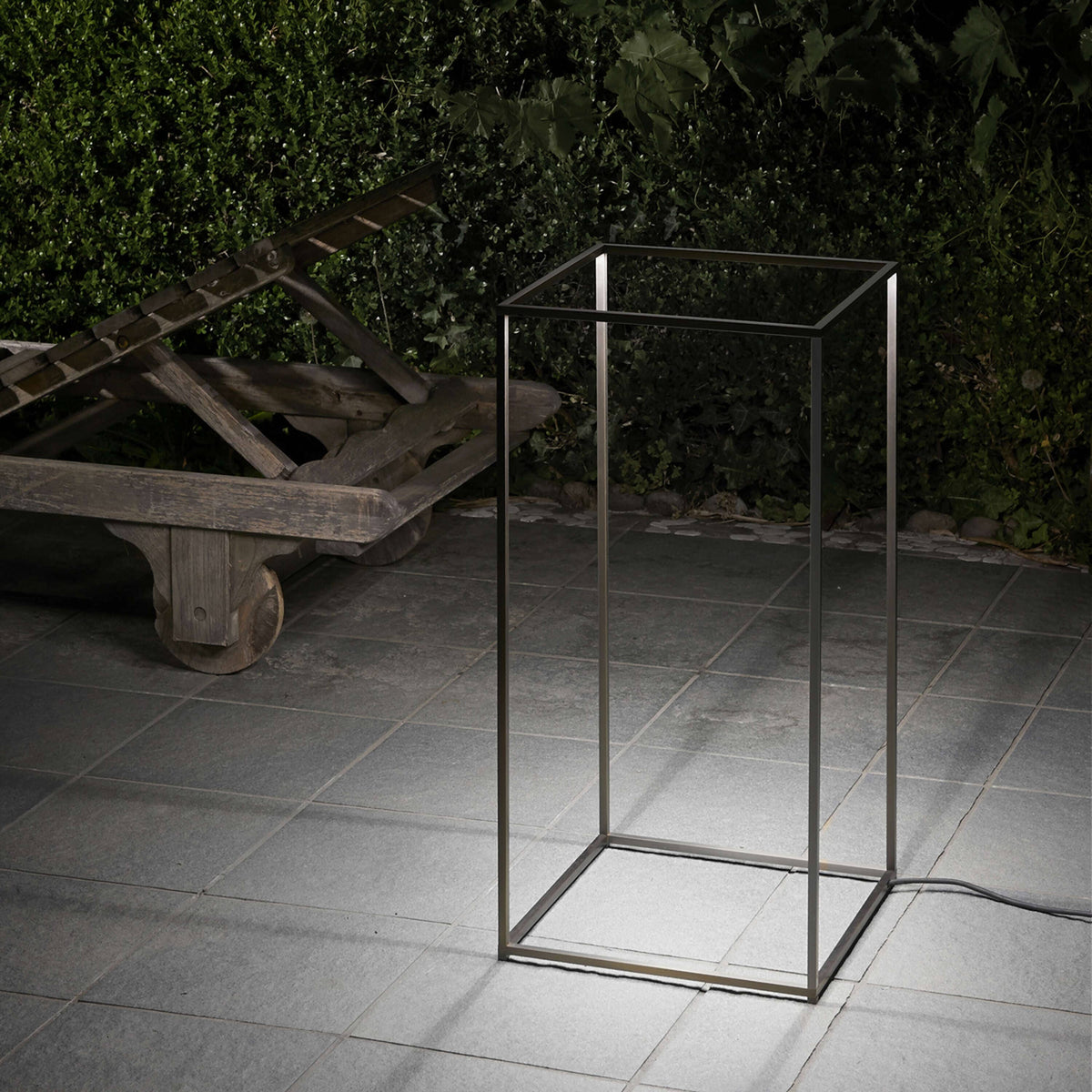 Ipnos Outdoor Floor Lamp Outdoor Lighting Flos 