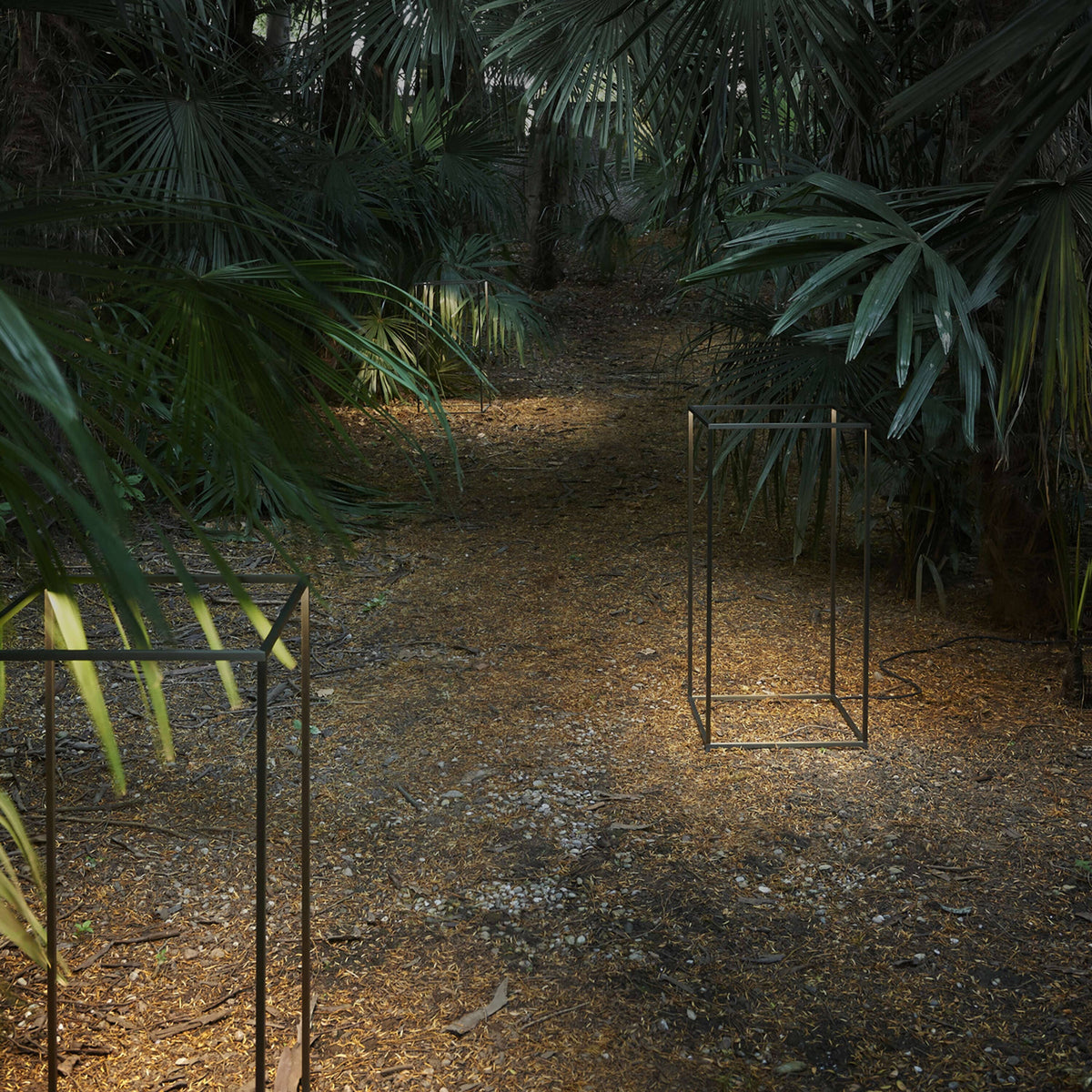 Ipnos Outdoor Floor Lamp Outdoor Lighting Flos 