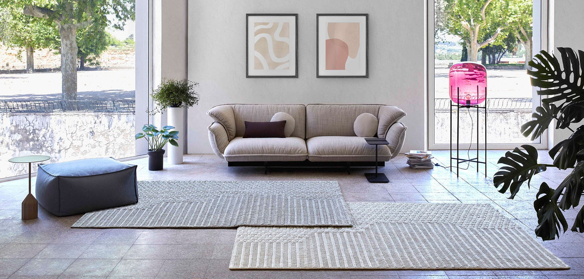 Chaddar Rug Pouf Gan 