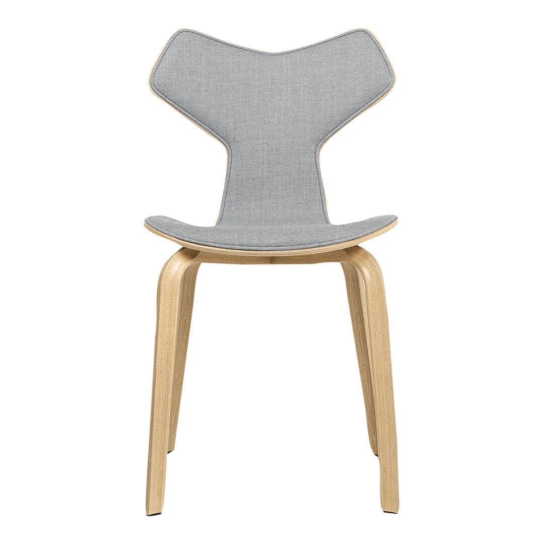 Grand Prix Chair With Wood Legs and Upholstered Front Dining chairs Fritz Hansen 