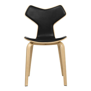 Grand Prix Chair With Wood Legs and Upholstered Front Dining chairs Fritz Hansen 
