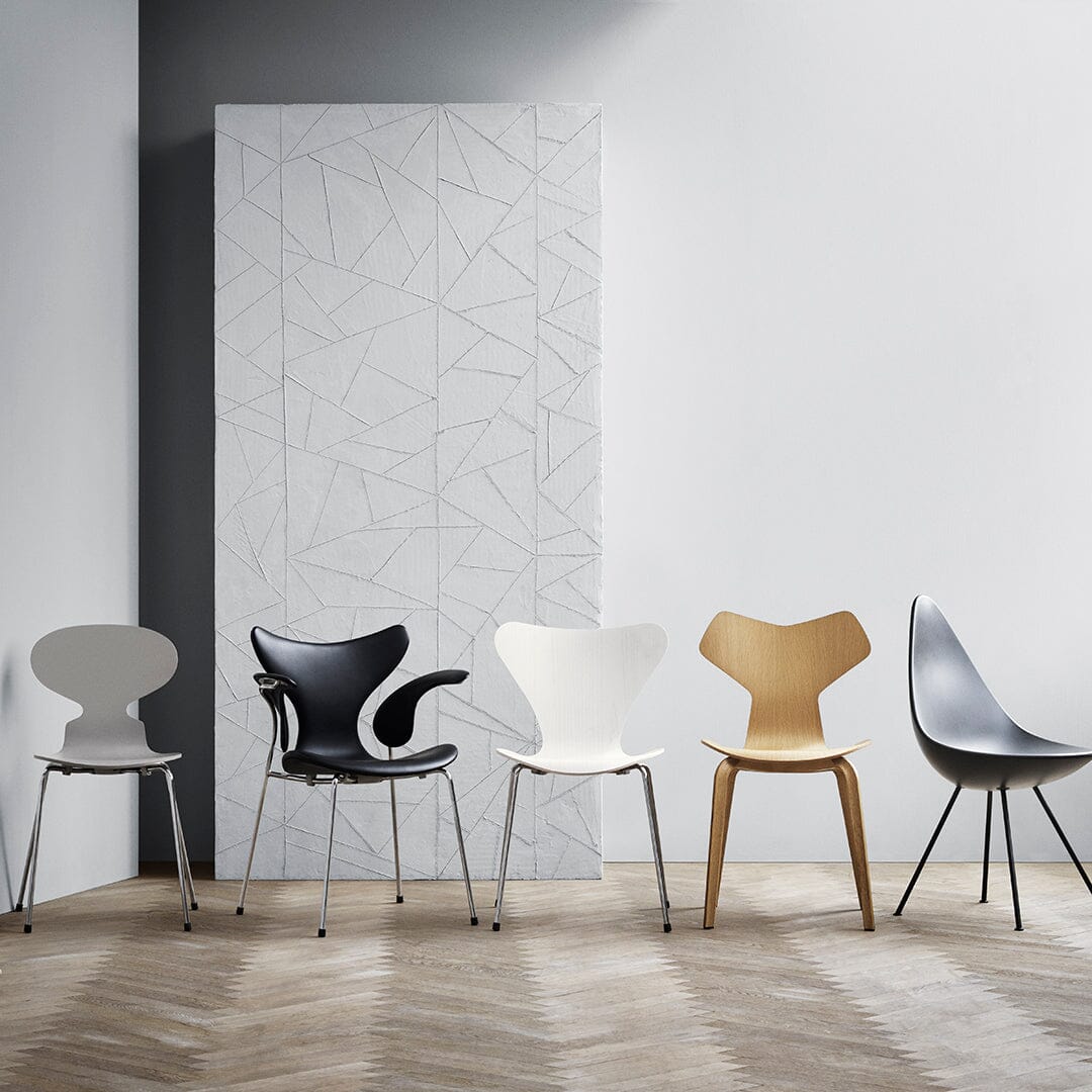 Grand Prix Chair With Wood Legs Dining chairs Fritz Hansen 