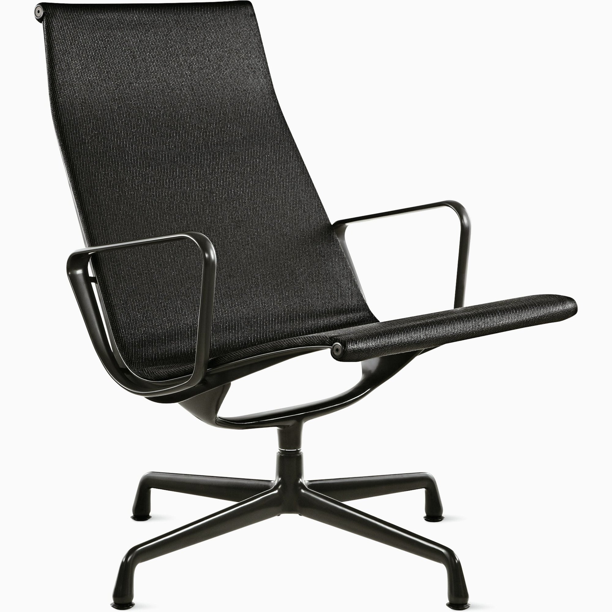 Eames Outdoor Aluminum Lounge Chair Outdoors herman miller 