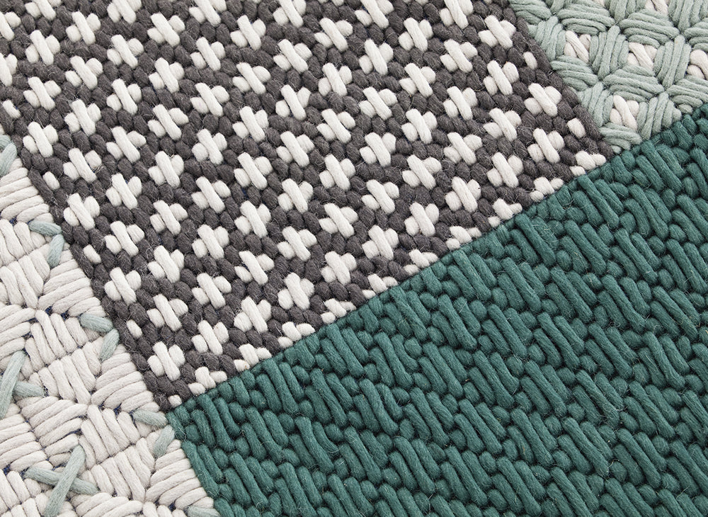 Silai Rug Pillows Gan 