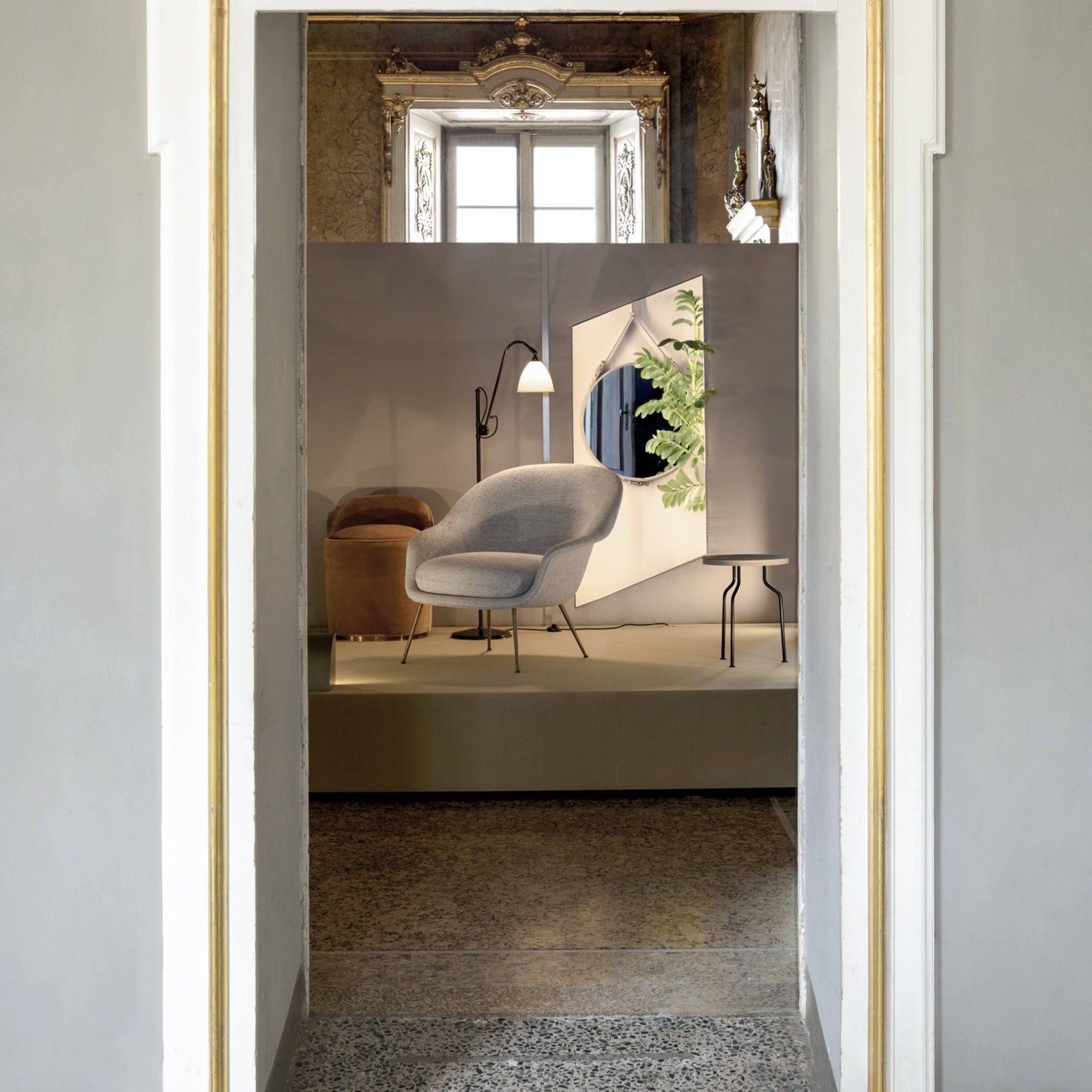 Bat Lounge Chair - Low Back With Conic Base lounge chairs GUBI 