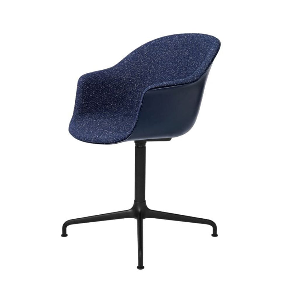 Bat Meeting Chair 4-Star Base - Front Upholstered Chairs Gubi 