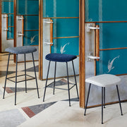 Beetle Bar Stool - Fully Upholstered Stools Gubi 